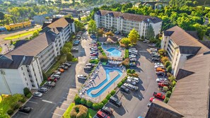 Exterior - Easy Peasy PF~NO STAIRS | Free Tix | Indoor Pool (Pigeon Forge)