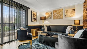 Smart-tv en een open haard