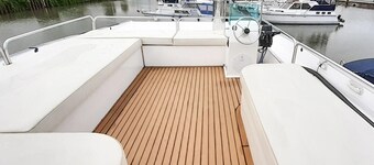 Gorgeous ship in Neuruppin with sauna