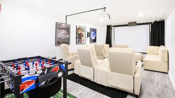 Spielezimmer