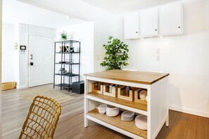 Interior - Luxury New Haven Retreat • Private Pool, Gym, Cinema • Near Yale & Beaches (New Haven)