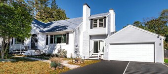 Luxury New Haven Retreat • Private Pool, Gym, Cinema • Near Yale & Beaches