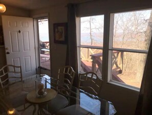 Dining - Lake Ft. Gibson Getaway (Hulbert)