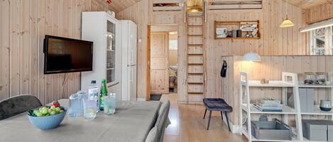 1 bedroom, free WiFi