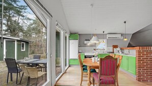 Dining - Beautiful home in Herning with WiFi (Herning)
