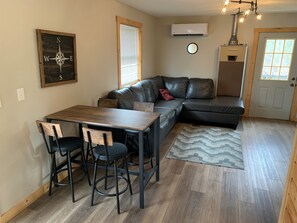 Smart-TV, DVD-Player, Bücher