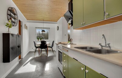 Amazing home in Hemmet with WiFi