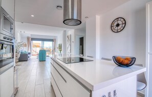 Fridge, oven, dishwasher, coffee/tea maker - Apartment in Finestrat (Finestrat)