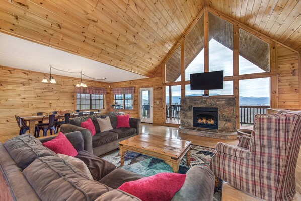 Cabin, Multiple Beds, Hot Tub, Mountain View | Living area | 40-inch TV with cable channels, fireplace