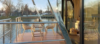 2 bedroom beach front ship in Neuruppin