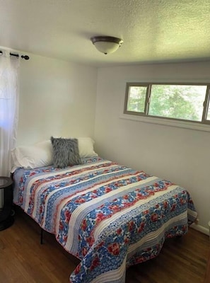 2 chambres, bureau, Wi-Fi, draps fournis