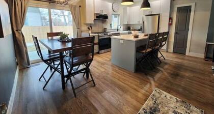 Style and comfort in Helena! Easy access to any part of Helena. No cleaning fees