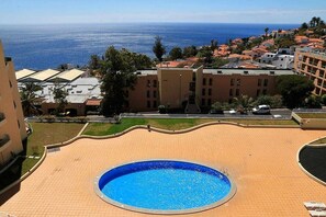 Pool - Pia's Place - Apt with sea view (Caniço)