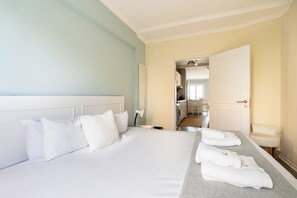 1 quarto, acesso à internet, roupa de cama