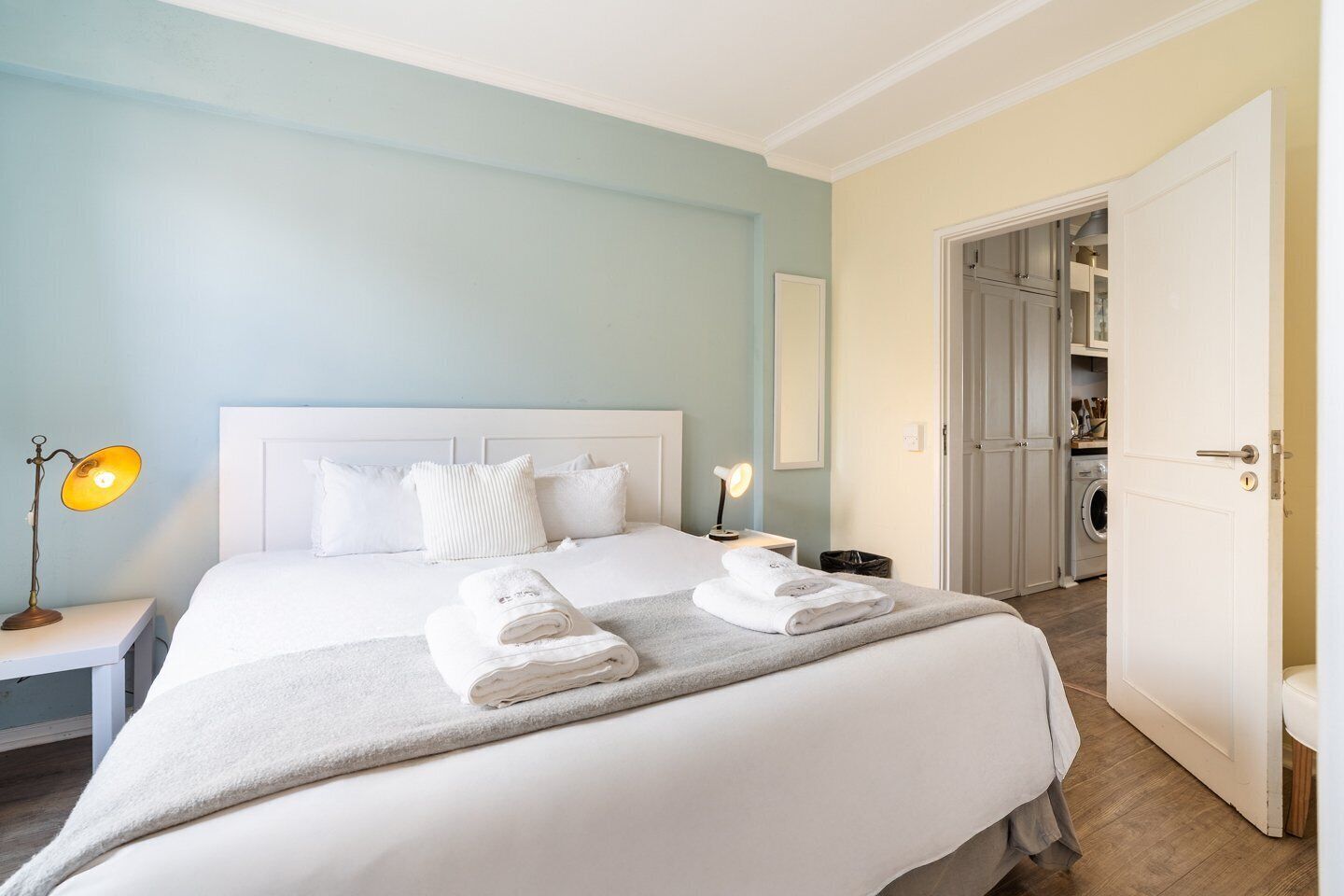 1 bedroom, internet, bed sheets