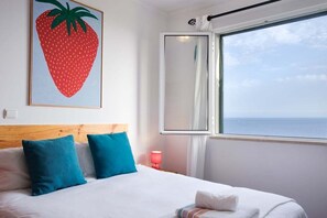2 bedrooms, Internet, bed sheets - Lobos Bay-Apartment With Unique Sea Views (Câmara de Lobos)