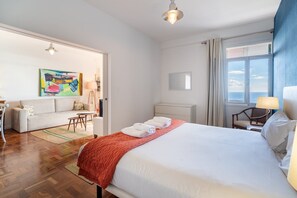 Accès Internet, draps fournis