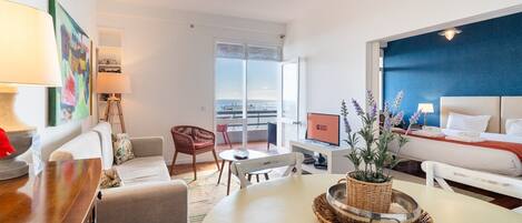 Internet, bed sheets