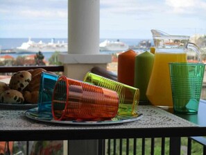Outdoor dining - GuestReady - Nora Premium (Funchal)