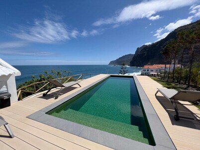 Casa Del Mar- Wonderfull Sea Views & Swimming Pool