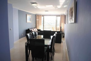 Unclassified image, 5 of 18, button - Plaza Bay Luxury Apartment with Swimming Pool (Calheta)