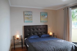 Room - Plaza Bay Luxury Apartment with Swimming Pool (Calheta)