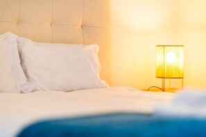 1 bedroom, internet, bed sheets - Cliff View Apartment- Wonderful Sea Views & Pool (Funchal)