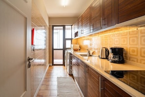 Microwave, coffee/tea maker