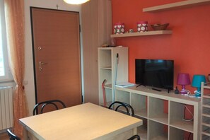 Dining - N258 - Numana, delightful three-room apartment into the centre (Numana)