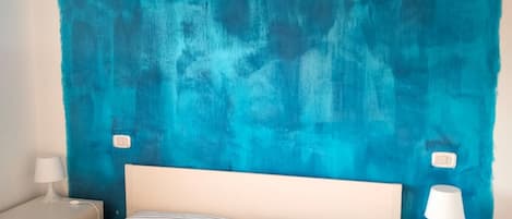 2 bedrooms, bed sheets