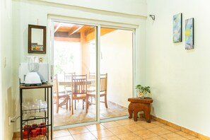 Interior - Rancho AlMar - Gaviotas en Las Veraneras, Sonsonate (Acajutla)