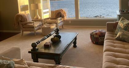 River House Retreat. Beautiful views from this waterfront property with Hot tub!