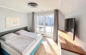 3 bedrooms, travel crib, free WiFi