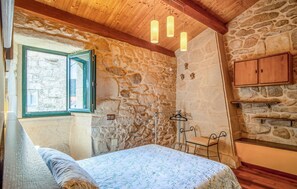 2 Schlafzimmer, Bügeleisen/Bügelbrett, kostenloses WLAN