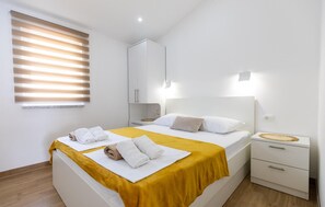 3 dormitorios, wifi gratis, ropa de cama