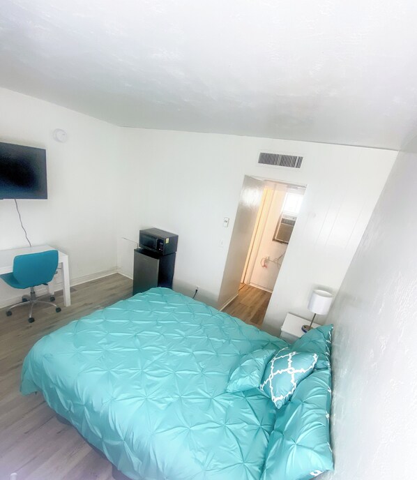 Premier Studio Suite | 1 bedroom, desk, free WiFi