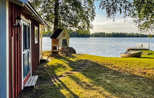 Stunning home in Eringsboda with sauna