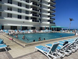 Piscina externa, piscina aquecida