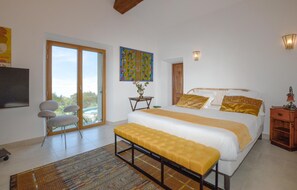 6 عدّة غرف نوم وسرير سفر وواي فاي مجانًا وملاءات أسرّة