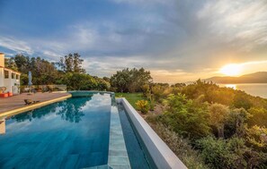 Beheizter Pool