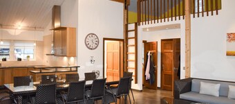 Awesome home in Gärsnäs with sauna