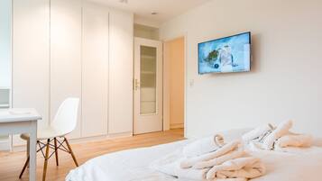 3 chambres, fer et planche Ă repasser, Wi-Fi, draps fournis