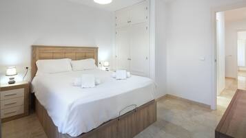 2 chambres, coffres-forts dans les chambres, fer et planche Ă repasser