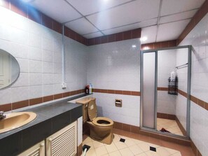 Standard-Apartment, 2 Schlafzimmer | Badezimmer