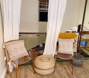 Interior - Indah Jungalow Moonlight, Downtown Encinitas CA (Encinitas)