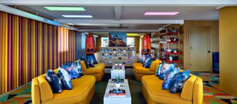 Americana Motor Hotel