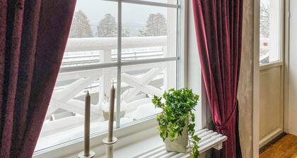 Amazing apartment in Sommen with WiFi