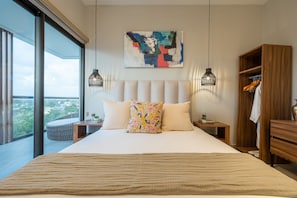Premium bedding, down duvets, Select Comfort beds, in-room safe - Kippal - Modern Oasis - ApartHotel (Cozumel)