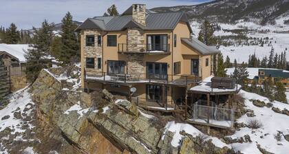 Cliffside and Lake View Castle Rock at Summerwood