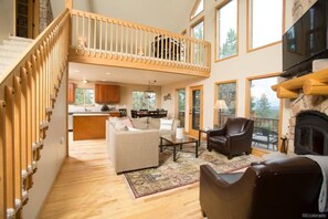 TV, fireplace, DVD player, stereo